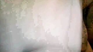 Omegle Worm 271 / White Mix