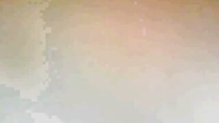 Omegle Worm 271 / White Mix