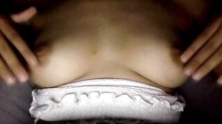 Girl Shows Nice Tits On Omegle