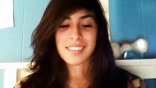 So Cute Amateur Teen Horny On Cam