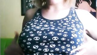 Hot Woman Flashing Perfect Boobs On Cam