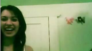 Amateur Bitch Group Teen On Omegle Cam