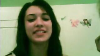 Amateur Bitch Group Teen On Omegle Cam