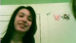Amateur Bitch Group Teen On Omegle Cam