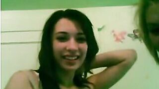 Amateur Bitch Group Teen On Omegle Cam
