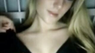 Omegle Teen Getting Naked
