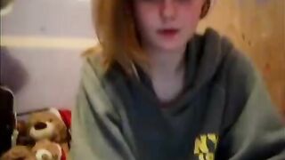 Sexy Teen Gets Her Tits Out On Omegle