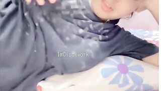 Arabic Girl Plays WIth Her TIts On Omegle