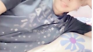 Arabic Girl Plays WIth Her TIts On Omegle