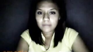 Webcam Latina Flashing Her Kissy Bits