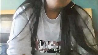 Dark Skinned UK Girl 18 Flashes Boobs on Omegle