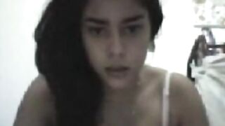 Safadinha Teen Show Tits On Cam New