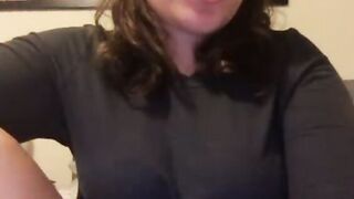 Omegle Girl With No Bottoms On 20yo With Brush