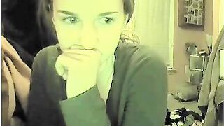 Big Eyed Cutie Doesnt Mind Showing Stuff On Omegle