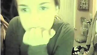 Big Eyed Cutie Doesnt Mind Showing Stuff On Omegle