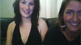 Drunk Girls Flashing And Playing On Omegle