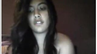 Teen Stripping And Bating At Cam