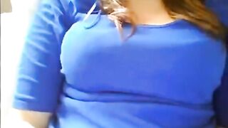 Hot Girl Plays With Puss on Omegle