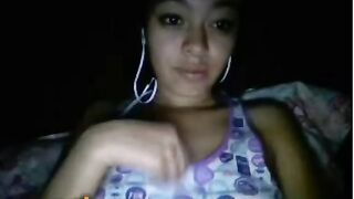 Cute 19 Year Old Columbian Girl Gets Topless