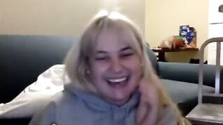 18yo Ny Girl And Friend Trying The OMEGLE GAME....