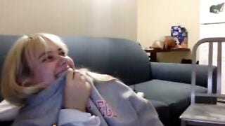 18yo Ny Girl And Friend Trying The OMEGLE GAME....