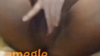 Ebony Omegle Plays With Pussy