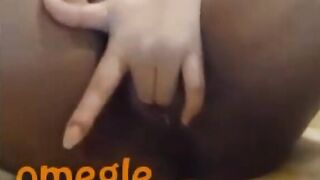 Ebony Omegle Plays With Pussy