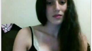 Hot Brunette Plays On Omegle