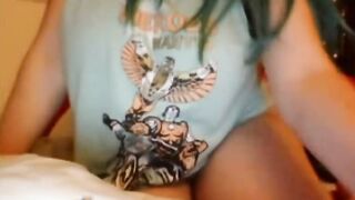 Nerdy Girl With Nice Huge Boobs On Cam