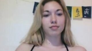 Omegle: Collage Slut
