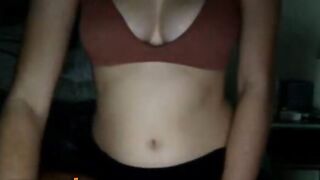 SEXY 19YO PLAYS THE OMEGLE GAME