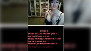 Sexy Girl Shows Off On Omegle