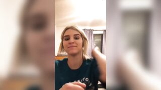Blonde Teen on Periscope