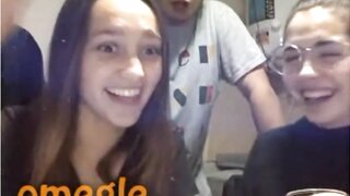 Omegle Gundoflash COCK REACTION 13