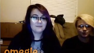 Omegle Worm 38 / Naughty Friends