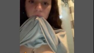 Omegle Tits