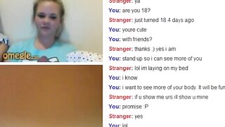 Omegle - 18 Year Old Showing Tits