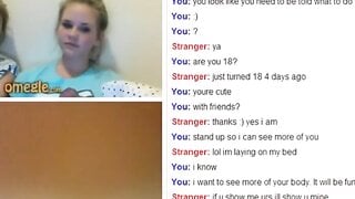 Omegle - 18 Year Old Showing Tits