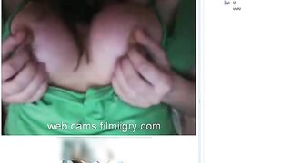 Jerking off on a big pussy