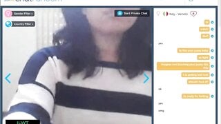[Omegle/CR] Italian girl gets aroused by toypussy