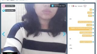 [Omegle/CR] Italian girl gets aroused by toypussy