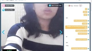 [Omegle/CR] Italian girl gets aroused by toypussy