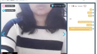 [Omegle/CR] Italian girl gets aroused by toypussy