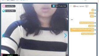 [Omegle/CR] Italian girl gets aroused by toypussy