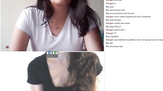 Omchater Omegle Colombian Lesbian Masturbates