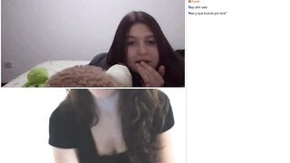 Omchater Omegle Spanish Lesbian Teasing