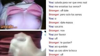 Lil Latina Shows Her Tits On Omegle