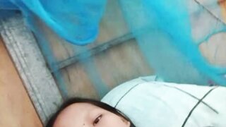Pinay slut shows pussy
