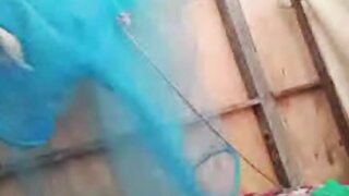 Pinay slut shows pussy