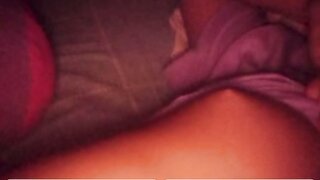 Pinay slut shows boobs